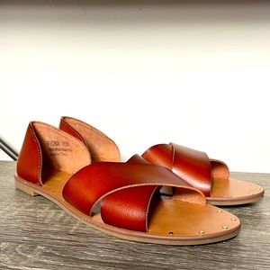 Cynthia Rowley Fiona Cognac flats size 10
